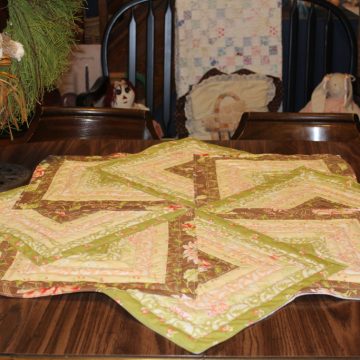 Strata Star Table Topper